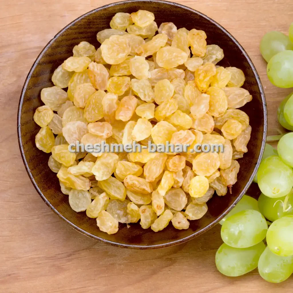 Achetez des raisins noirs bio d'Iran